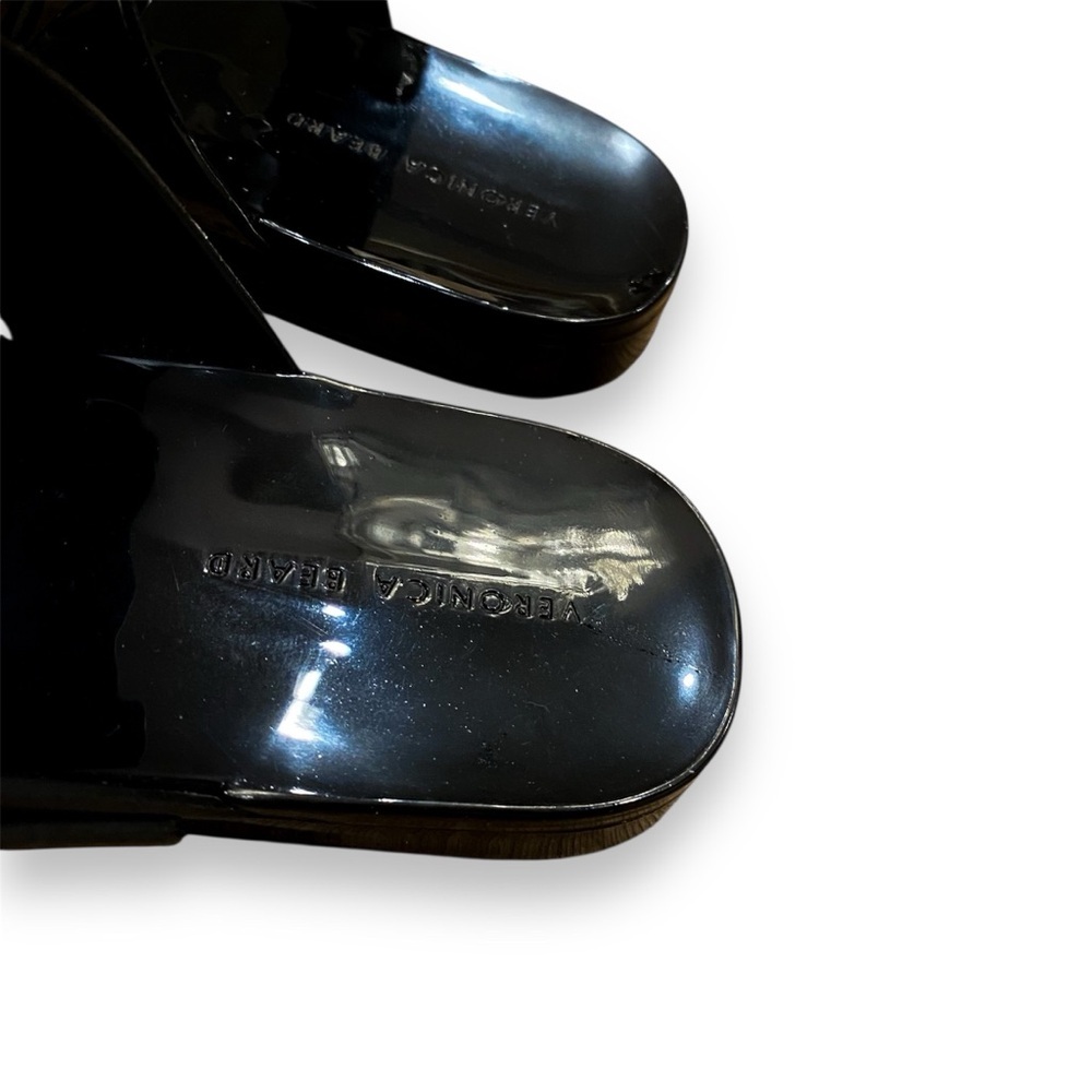 Veronica Beard Black Salva Jelly Buckle Slide Sandals Patent Vacation Resort 6 - Picture 7 of 8
